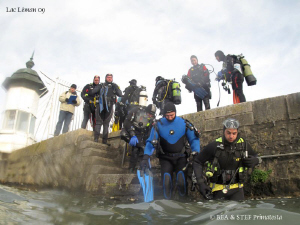 The "club subaquatique de Vernier" ready to dive in Genev... by Stéphane Primatesta 